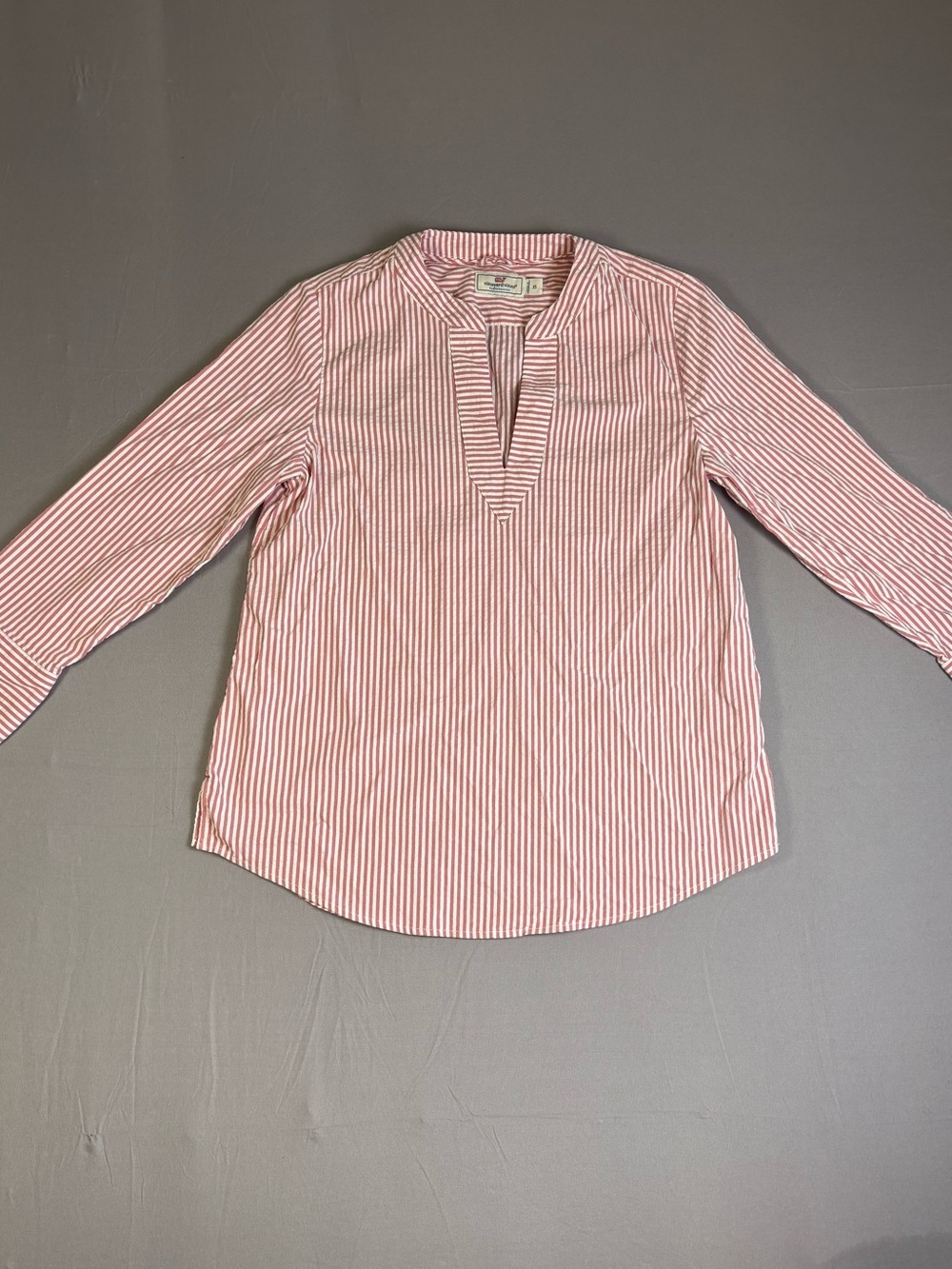 Stunning Vineyard Vines Pink and White Striped Top Pink Savannah Popover Size XS - Picture 2 of 11